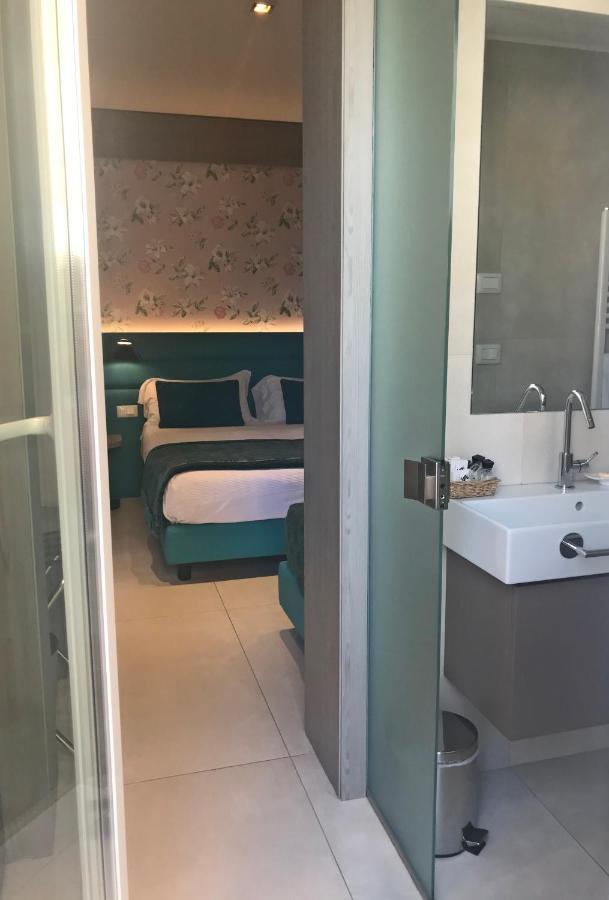 Hotel Villa Hermosa Риччоне Экстерьер фото