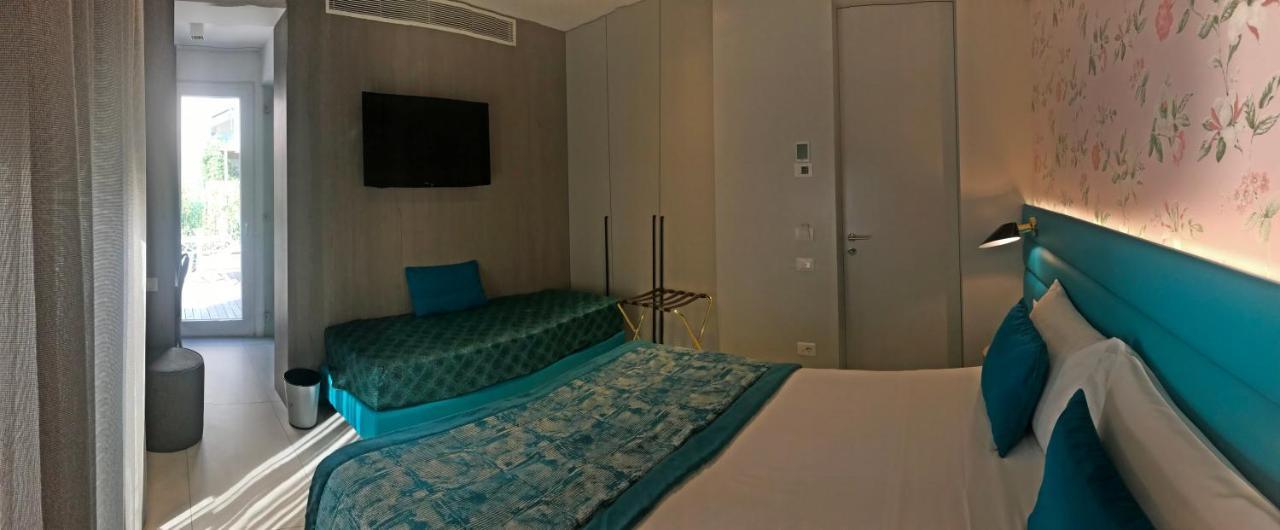 Hotel Villa Hermosa Риччоне Экстерьер фото