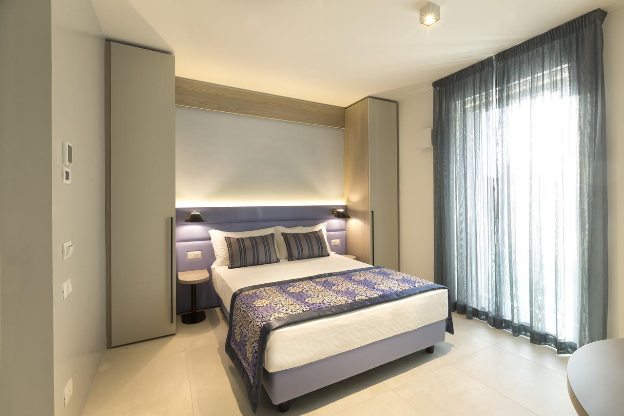 Hotel Villa Hermosa Риччоне Экстерьер фото